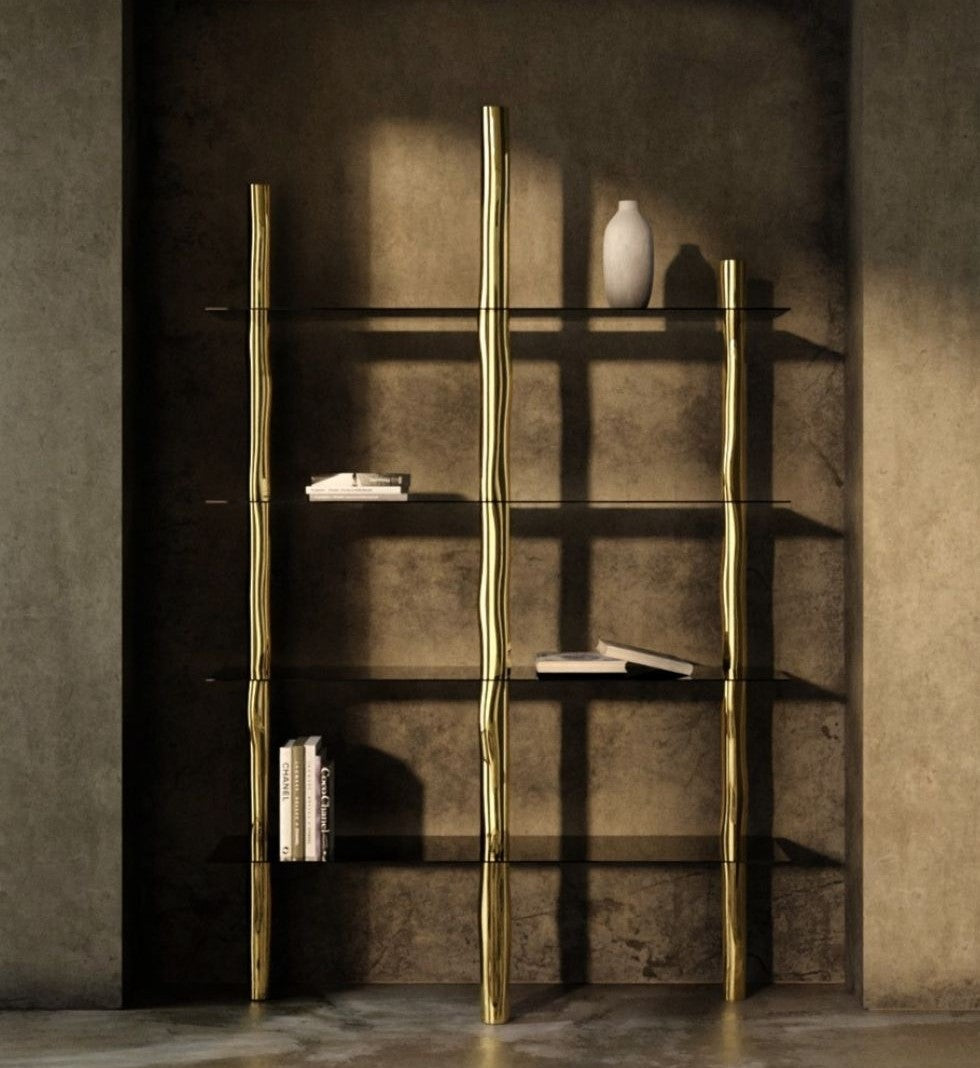 Projet de bibliothèque décliné de la bibliothèque BB01 par victor tison en laiton  modulable sur mesure projet avec trois colonnes et quatre plateau Laiton façonné et poli