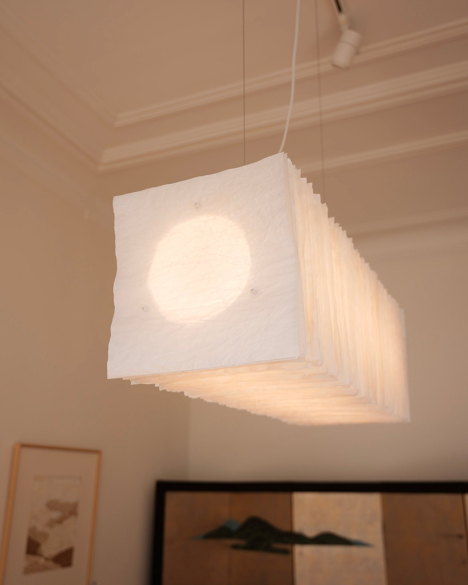 Mille Feuilles - 100 Horizon - Suspension en papier façonné.